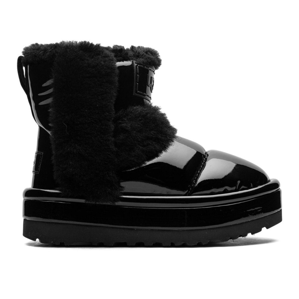 UGG Chillspeak NEVER WORN, waterproof